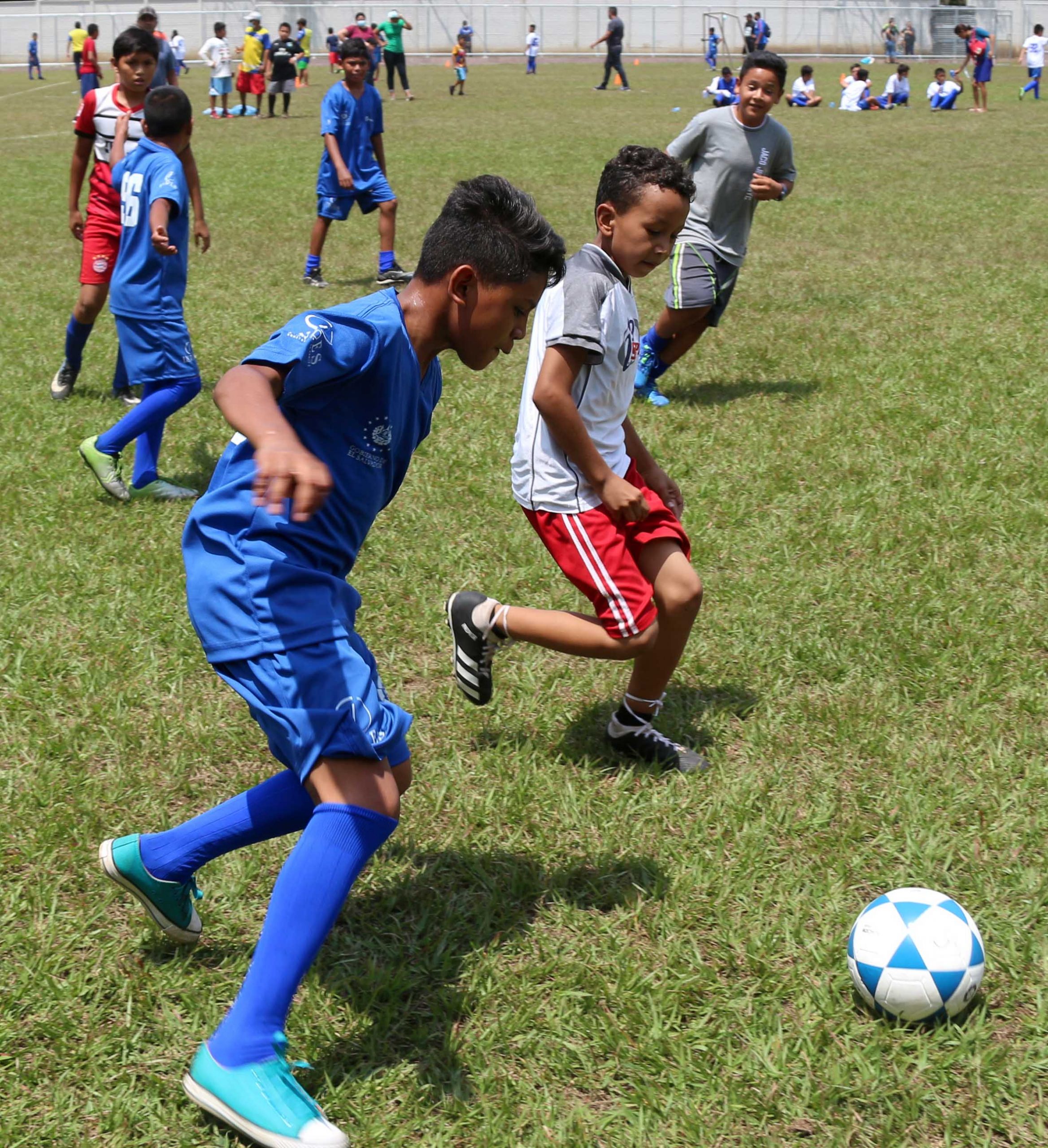 Fútbol: Escuela de valores y habilidades para niños – Secretaria Nacional  de Deportes