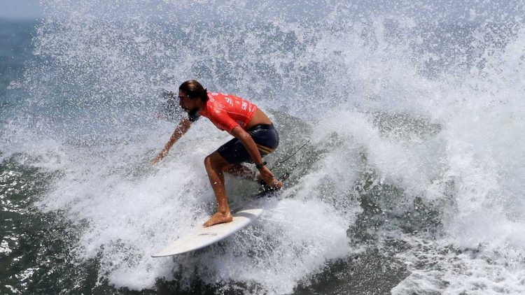 Favoritos sobresalen en la primera fecha del Circuito Nacional de Surf