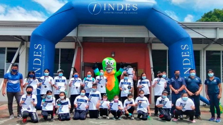 Premian a ganadores del Torneo Virtual de Atletismo para Estudiantes con Discapacidad en Morazán