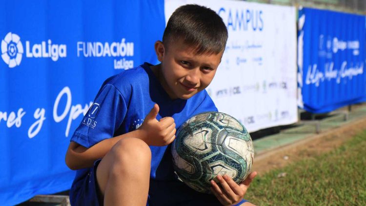 Rodrigo Méndez quiere ser futbolista y administrador
