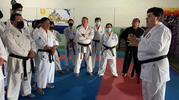 Karate realiza segundo seminario anual de arbitraje